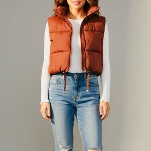 Puffer Vest Cropped Size Small Color Coffee NWOT